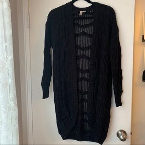 Forever 21 Black Sweater🖤